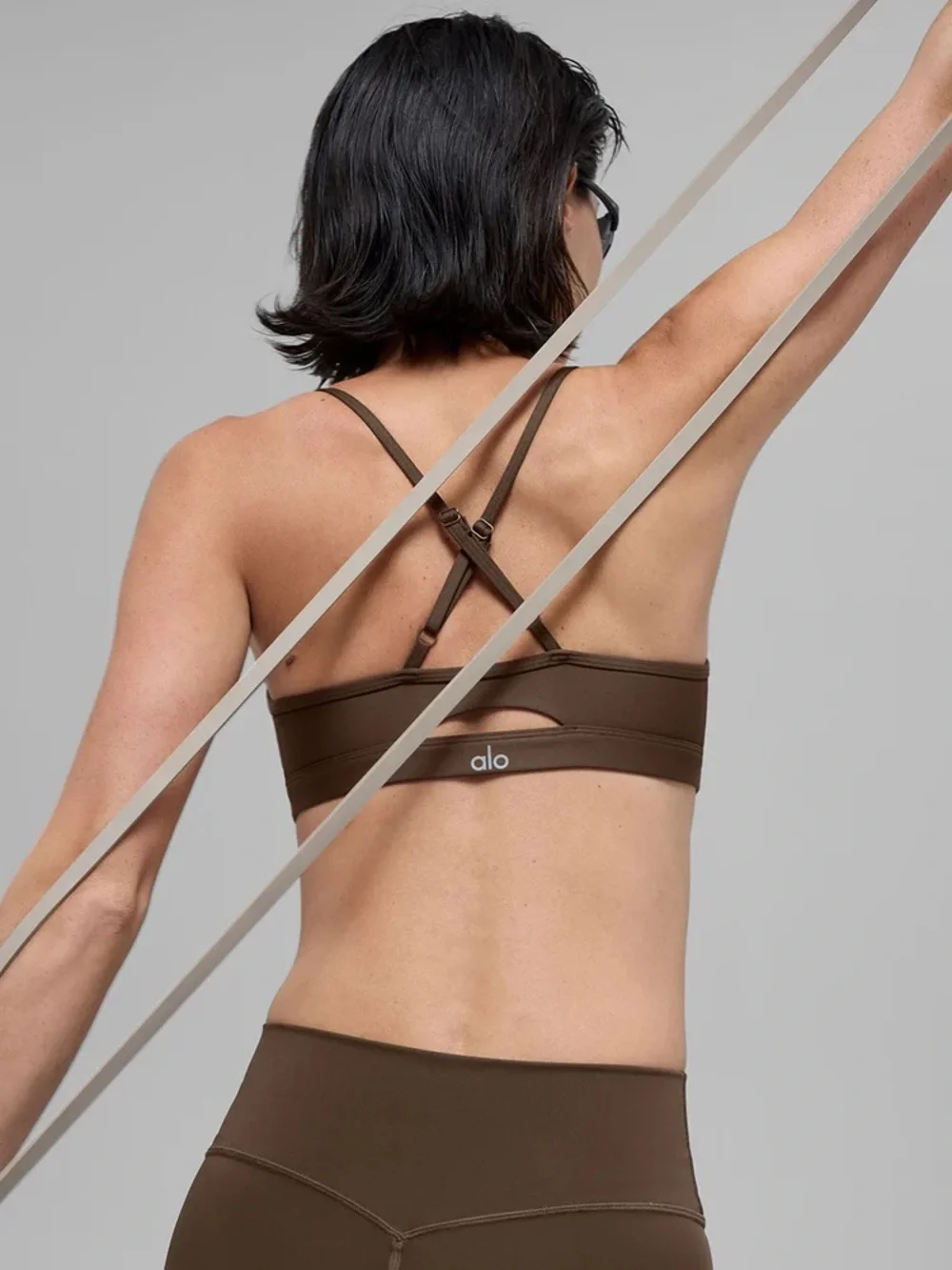 Alo Yoga Airlift Intrigue Bra Bundle